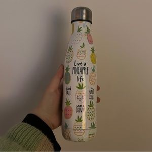 NATURAL LIFE | Pineapple Water Bottle